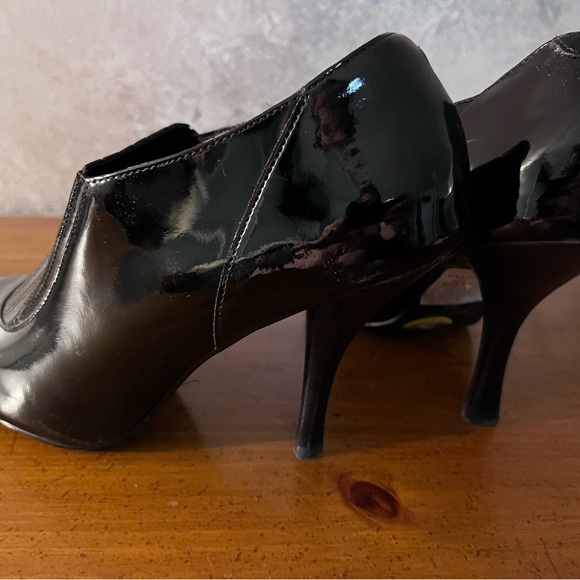 Nine West black patent leather booties - Picture 3 of 4